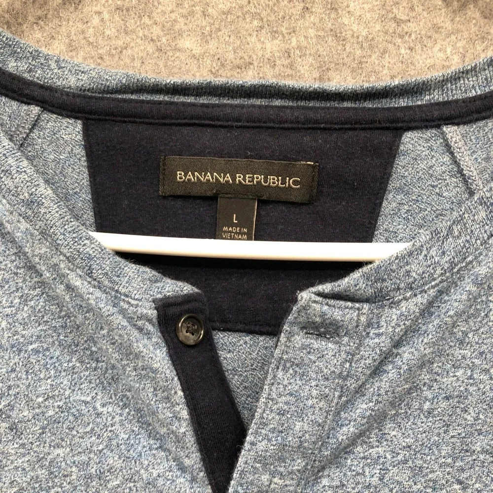 Banana Republic Long Sleeve Henley T-Shirt Mens L Heather Blue Cozy Jersey